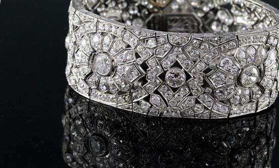 Dame Kiri Te Kanawa- An impressive platinum and diamond encrusted bracelet.